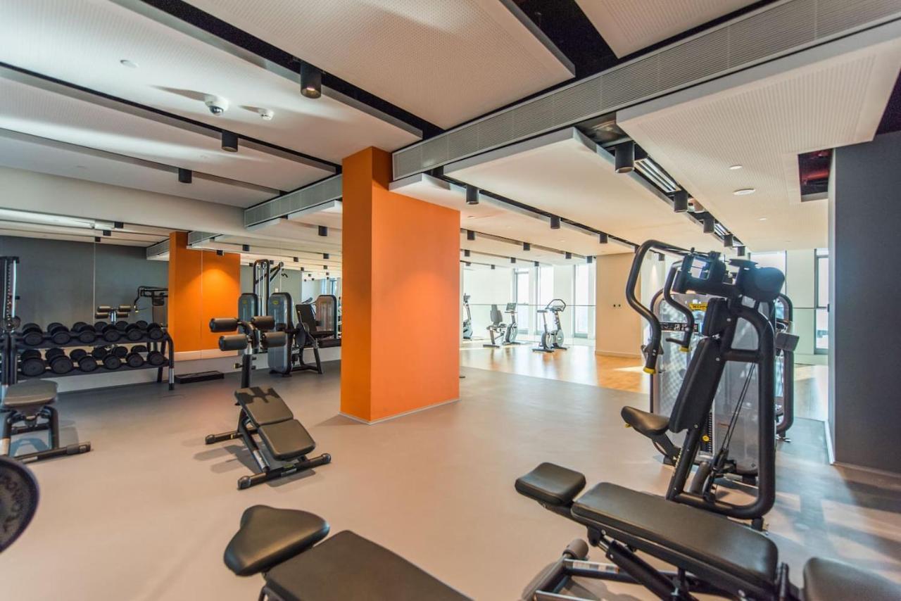 Spectacular 3 Bedroom Condo With Maids Room Facing The Dubai Eye Ngoại thất bức ảnh