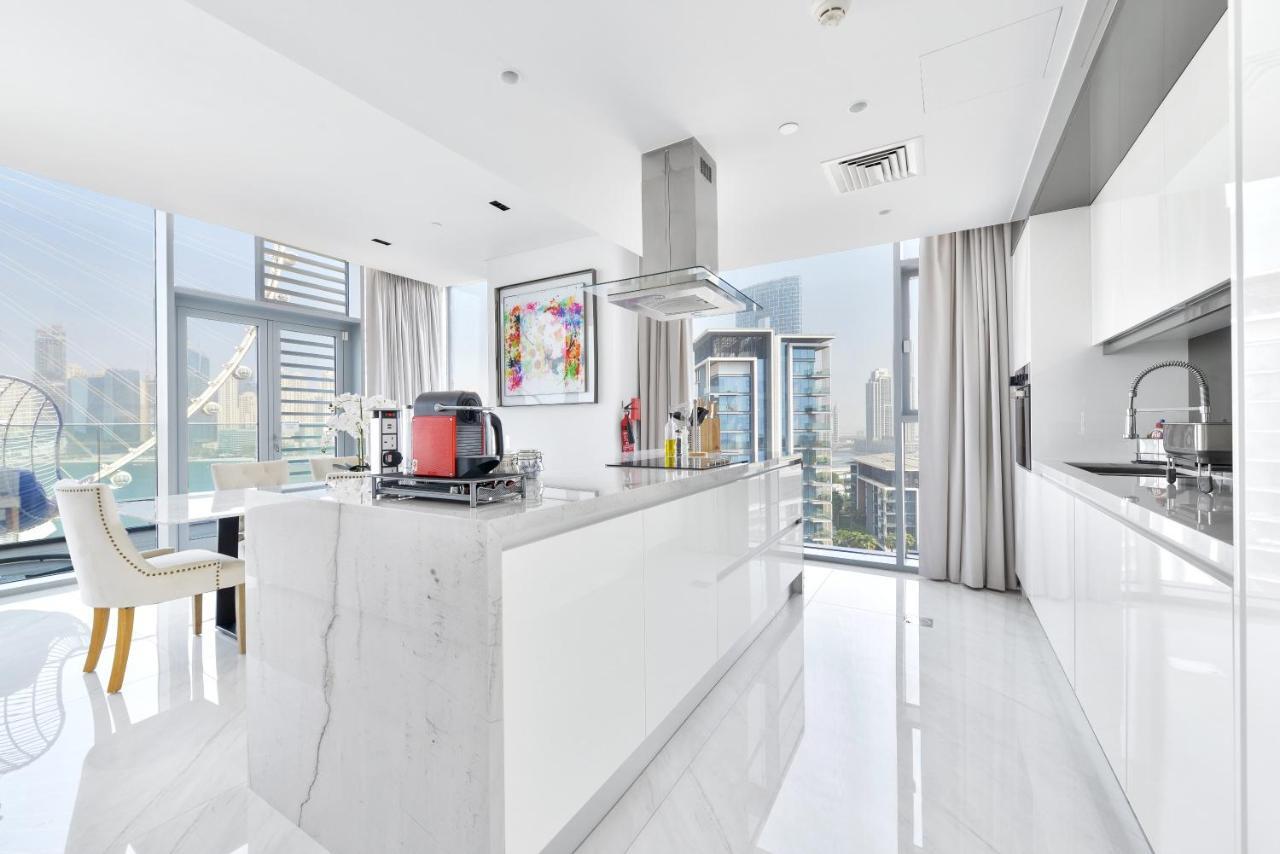 Spectacular 3 Bedroom Condo With Maids Room Facing The Dubai Eye Ngoại thất bức ảnh