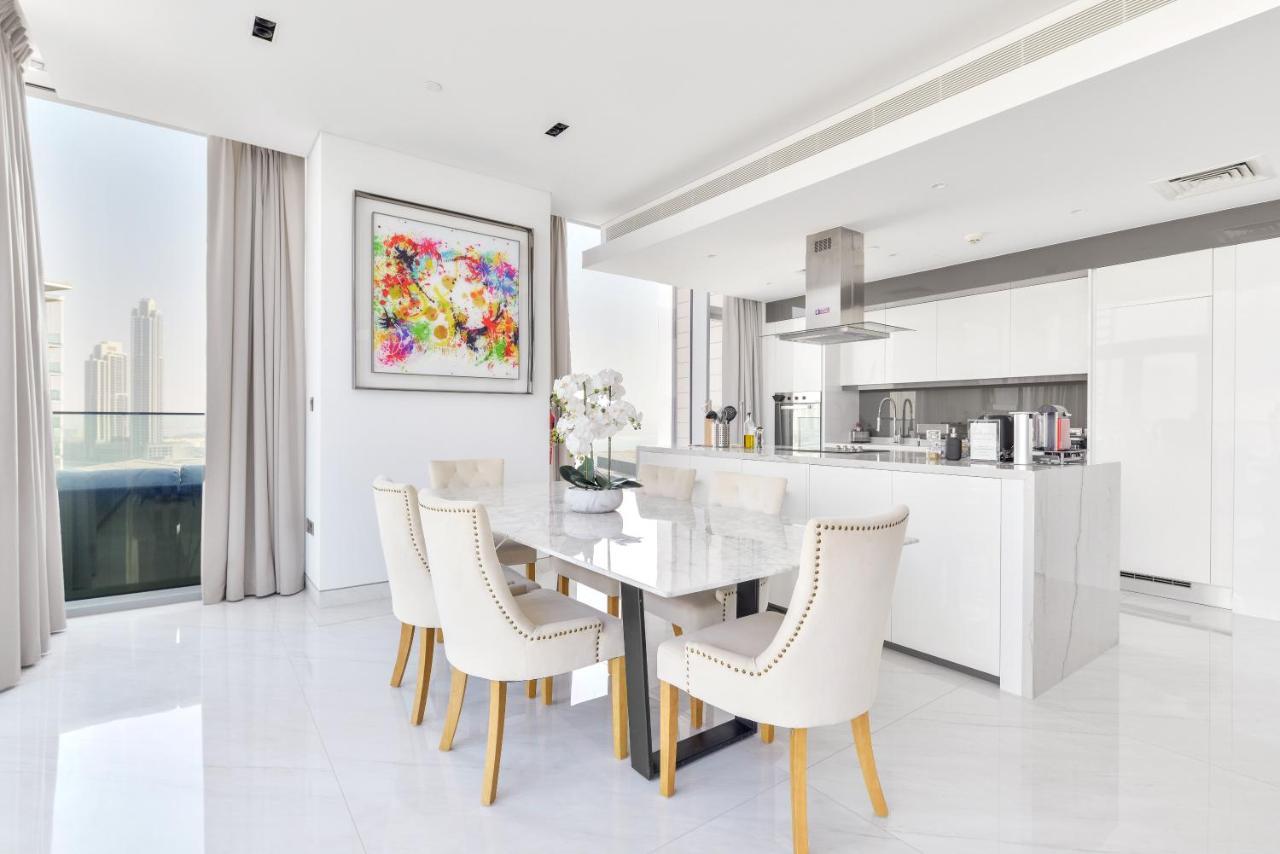 Spectacular 3 Bedroom Condo With Maids Room Facing The Dubai Eye Ngoại thất bức ảnh