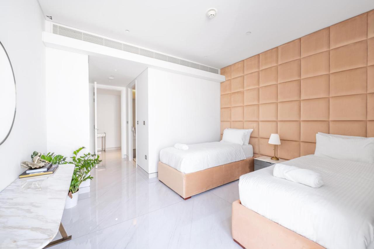 Spectacular 3 Bedroom Condo With Maids Room Facing The Dubai Eye Ngoại thất bức ảnh